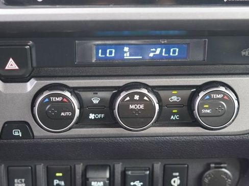 Used 2021 Toyota Tacoma TRD Sport w/ Technology Package RWD image 33