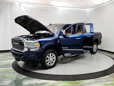 Used 2021 RAM 2500 Limited AWD/4WD image 9