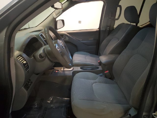 Used 2020 Nissan Frontier SV w/ Midnight Edition Floor Mats AWD/4WD image 10