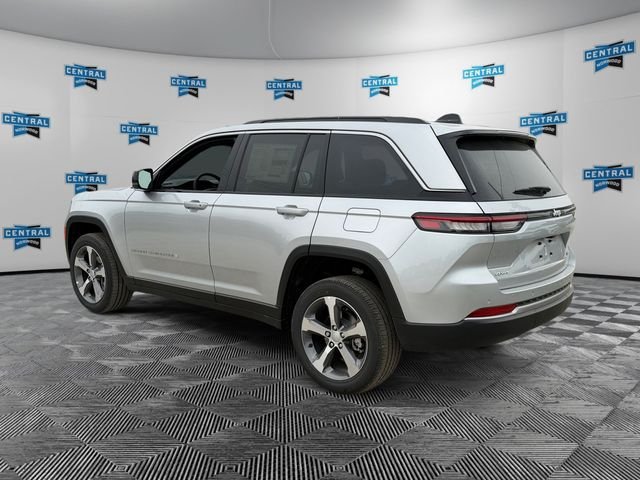 New 2026 Jeep Grand Cherokee Limited AWD/4WD image 3