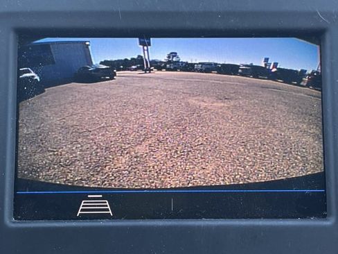 Used 2020 Chevrolet Equinox LT image 10