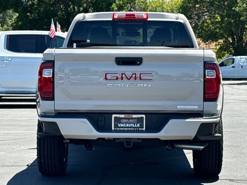New 2026 GMC Canyon Elevation w/ Convenience Package RWD image 6