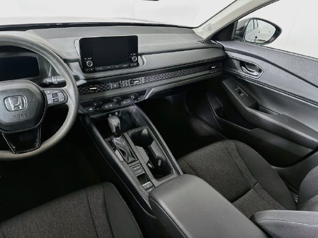 Certified 2025 Honda Accord SE image 28