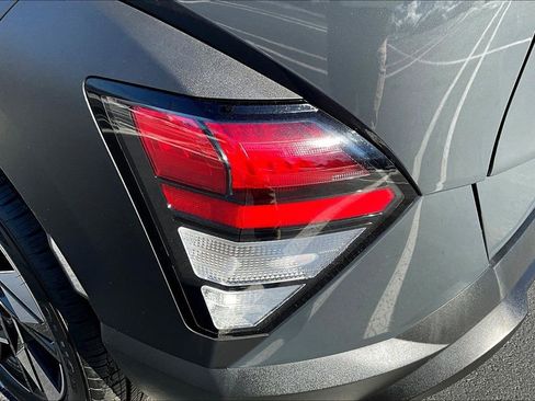 Used 2025 Hyundai Kona SEL image 23