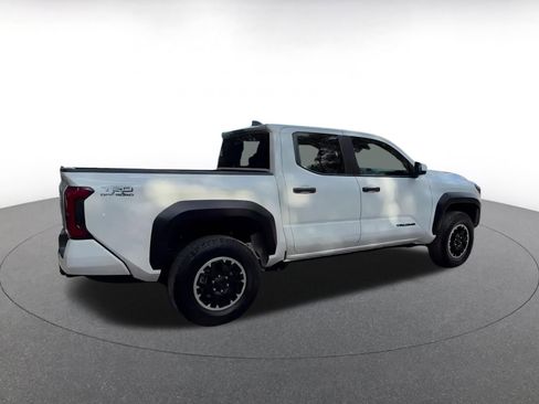 Used 2025 Toyota Tacoma TRD Off-Road image 15