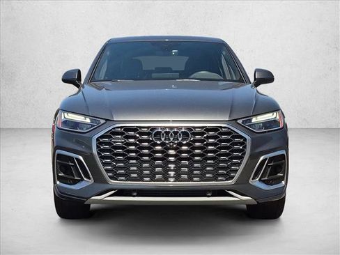 Used 2024 Audi Q5 2.0T Premium Plus w/ Premium Plus Package AWD/4WD image 2