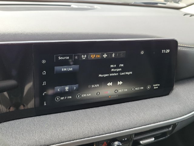 Certified 2025 Nissan Kicks SV FWD image 25