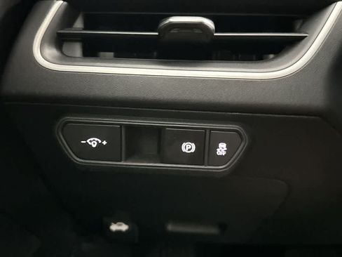 Used 2025 Kia K4 FWD image 16