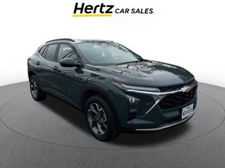 Used 2025 Chevrolet Trax LT video 1