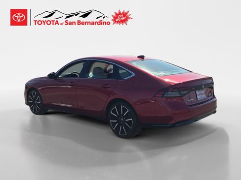 Used 2024 Honda Accord Touring image 3