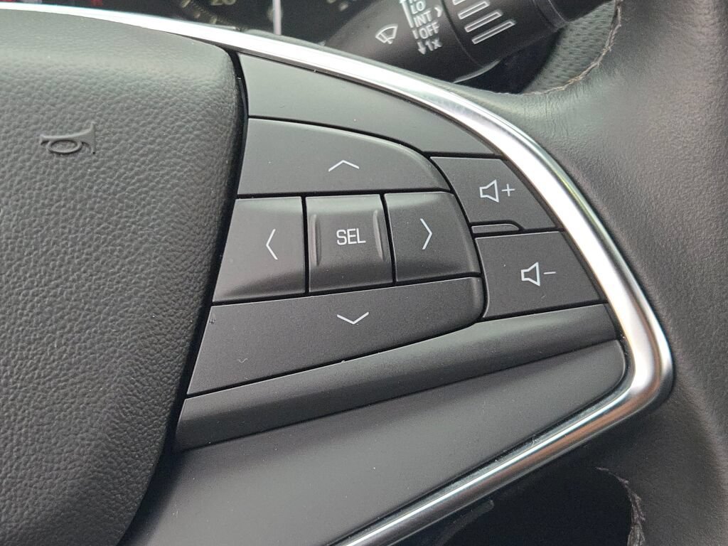 Used 2023 Cadillac XT5 Luxury w/ LPO, Floor Liner Package AWD/4WD image 36