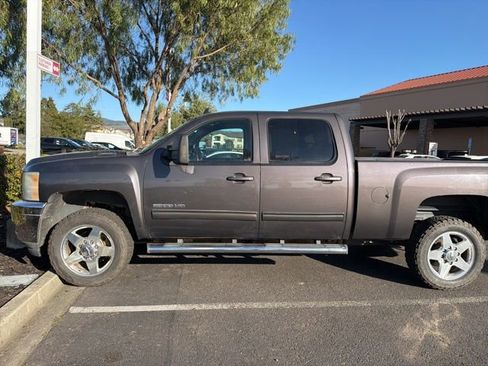 Used 2011 Chevrolet Silverado 2500 LTZ w/ LTZ Plus Package image 20