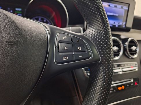 Used 2019 Mercedes-Benz GLC 350e 4MATIC image 19