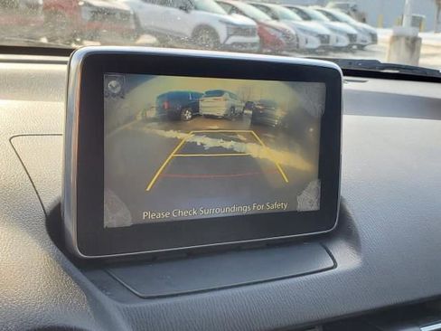 Used 2017 Toyota Yaris iA image 26