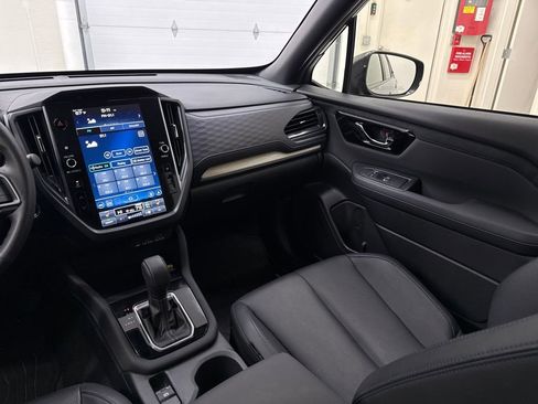 New 2025 Subaru Forester Limited image 15