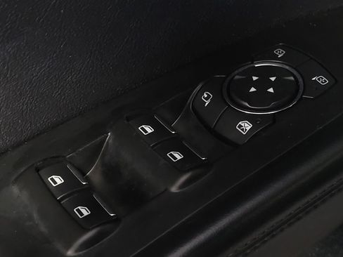 Used 2016 Lincoln MKX Premiere w/ Cargo Accessories Package FWD image 27