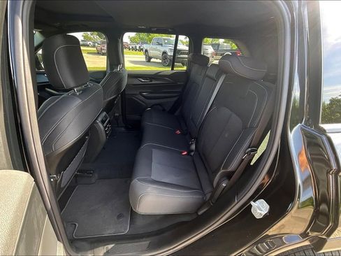 New 2025 Jeep Grand Cherokee Laredo X w/ Luxury Tech Group I image 10