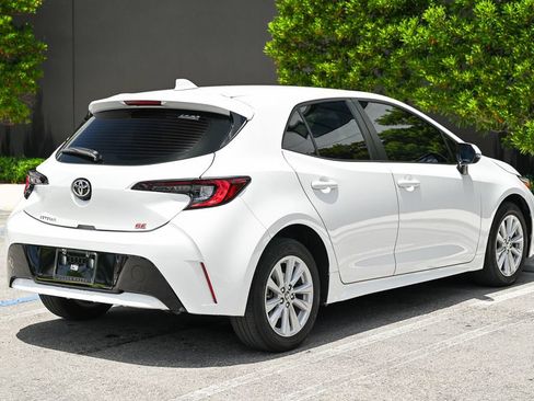 Used 2023 Toyota Corolla SE FWD image 4