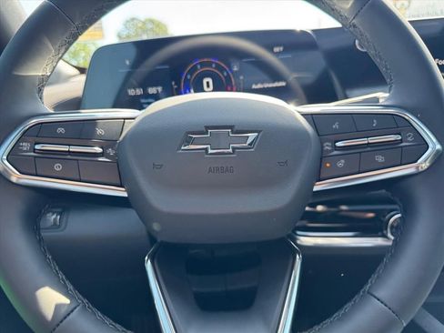 New 2026 Chevrolet Equinox LT FWD image 12