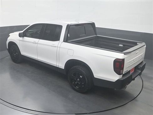 Used 2025 Honda Ridgeline Black Edition image 22