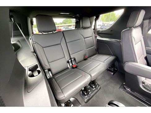 Used 2026 Chevrolet Tahoe High Country AWD/4WD image 30