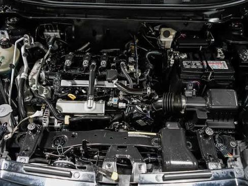 Used 2021 Nissan Kicks SR w/ SR Premium Package image 27