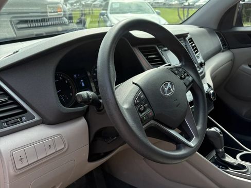 Used 2016 Hyundai Tucson SE FWD image 14