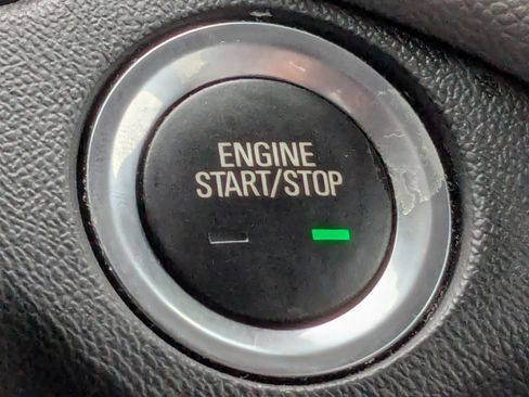 Used 2020 Chevrolet Equinox LT image 28