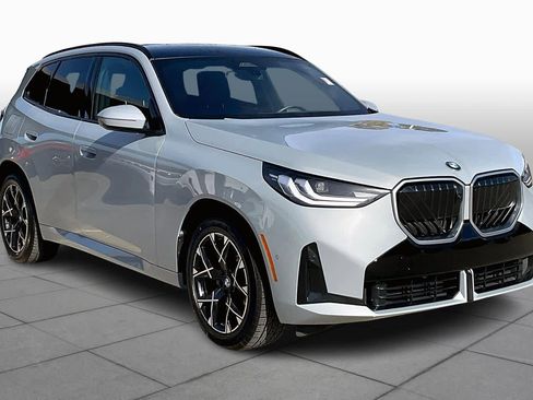 Used 2025 BMW X3 xDrive30i image 3