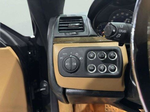 Used 2011 Maserati GranTurismo S RWD image 23