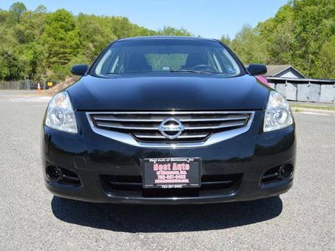Used 2010 Nissan Altima 2.5 S FWD image 2