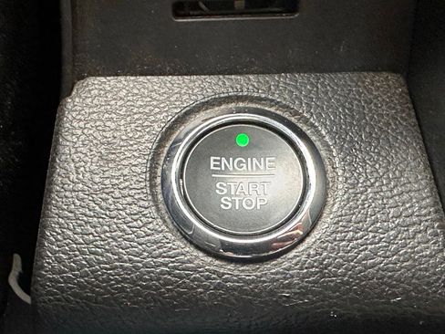 Used 2021 Ford F450 Platinum w/ FX4 Off-Road Package image 31