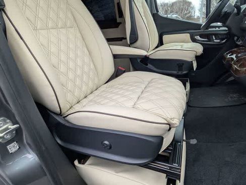 Used 2024 Mercedes-Benz Sprinter 3500 image 20