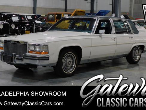 Used 1988 Cadillac Brougham image 1