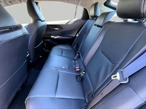 Used 2024 Toyota Prius XLE FWD image 19