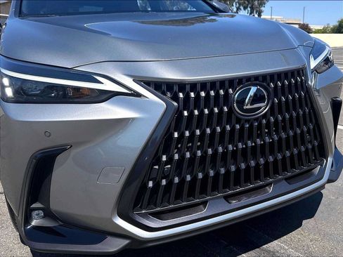 Used 2025 Lexus NX 250 FWD image 30