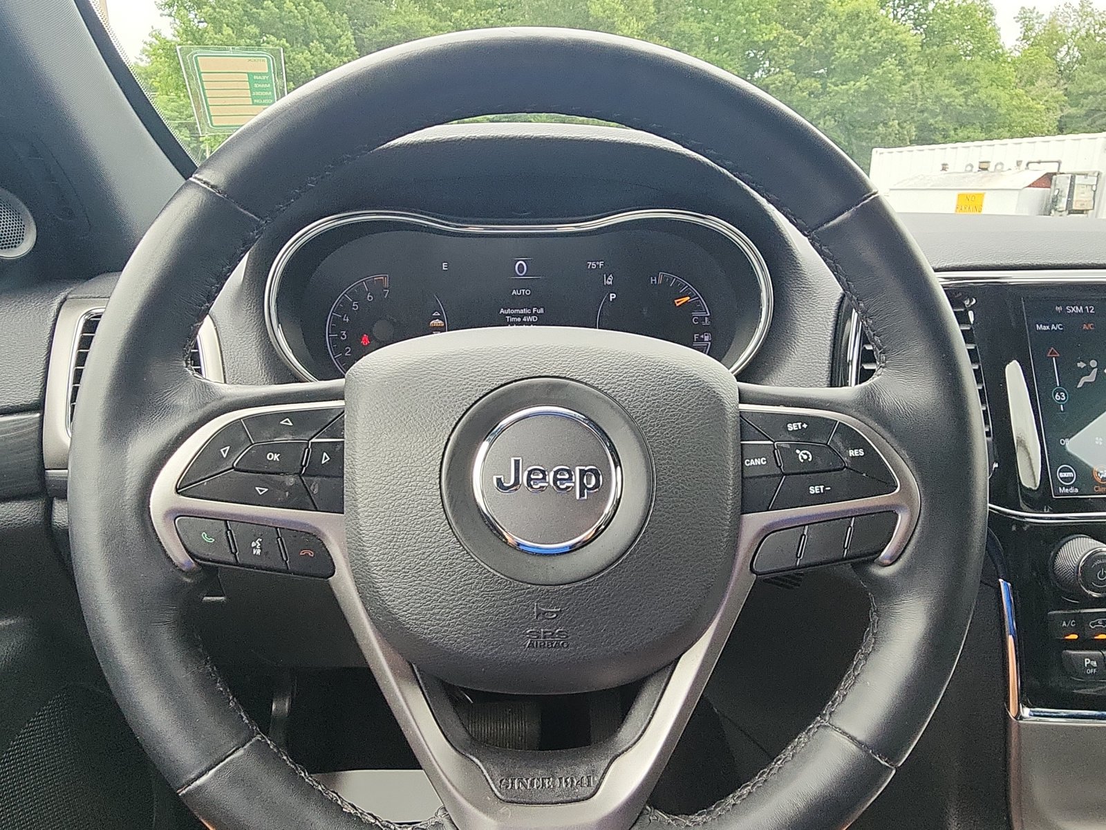 Used 2022 Jeep Grand Cherokee Laredo X AWD/4WD image 15