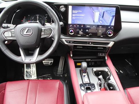 Used 2024 Lexus RX 500h F Sport w/ Convenience Package image 4