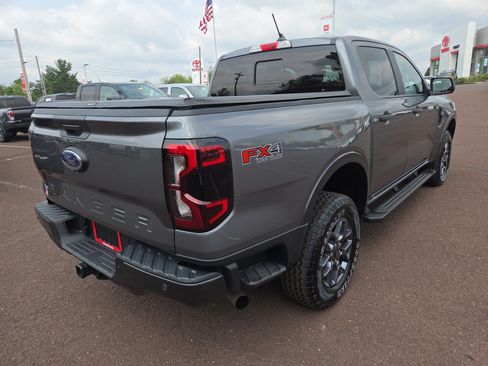 Used 2024 Ford Ranger XLT w/ FX4 Off-Road Package AWD/4WD image 3