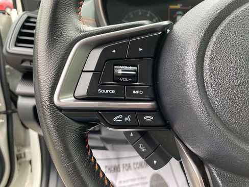 Used 2022 Subaru Crosstrek 2.0i Premium w/ Moonroof Package image 16