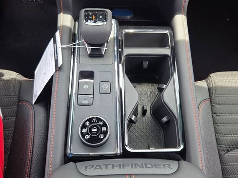 New 2026 Nissan Pathfinder Rock Creek AWD/4WD image 19