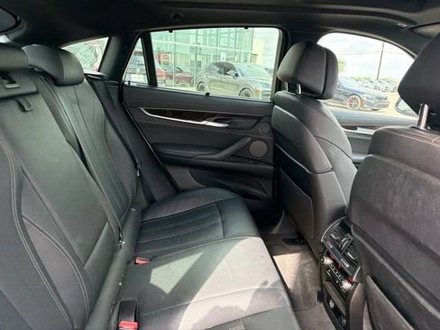 Used 2019 BMW X6 xDrive50i w/ M Sport Package AWD/4WD image 11