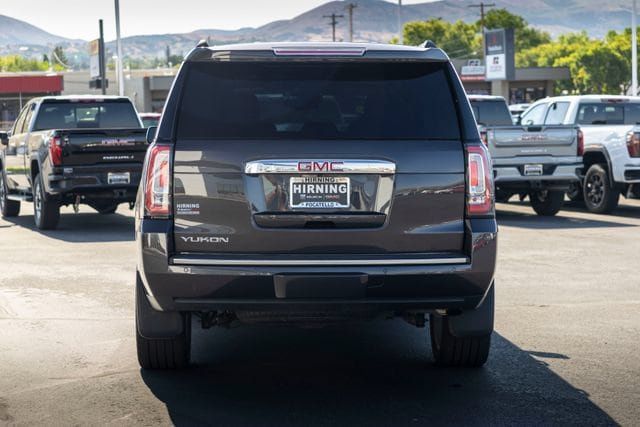 Used 2018 GMC Yukon Denali w/ Denali Ultimate Package AWD/4WD image 4