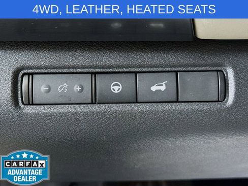 Used 2022 Nissan Pathfinder SL AWD/4WD image 10