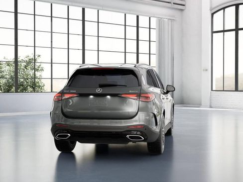 Used 2023 Mercedes-Benz GLC 300 4MATIC image 24