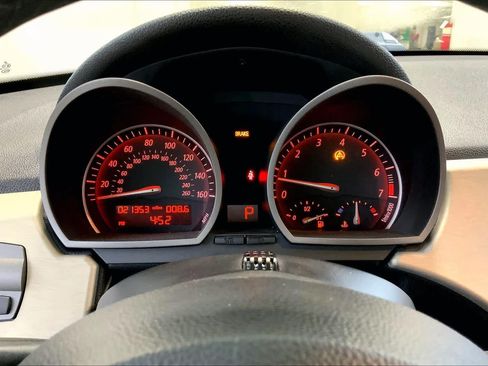 Used 2004 BMW Z4 3.0i RWD image 25