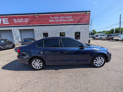 Used 2014 Volkswagen Jetta SE FWD image 5