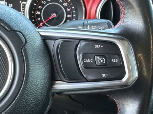 Used 2020 Jeep Gladiator Rubicon image 13