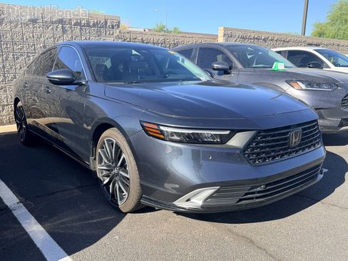 Used 2023 Honda Accord Touring image 5
