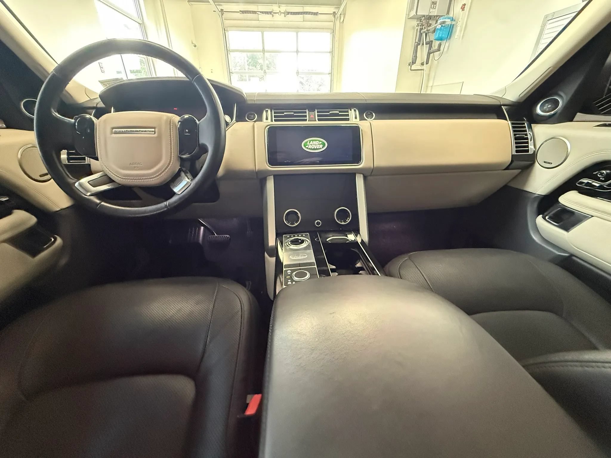 Used 2020 Land Rover Range Rover HSE AWD/4WD image 16